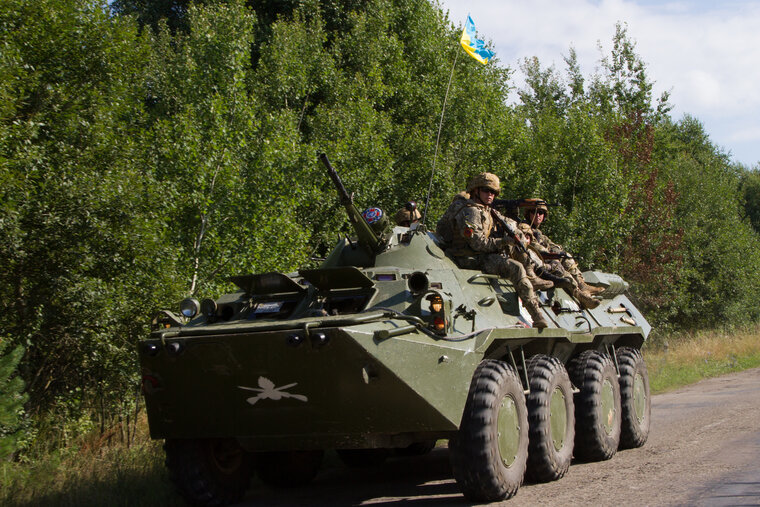    Бойцы «Азова» готовятся вернутся в зону боевых действий, заявил Николай Уршалович