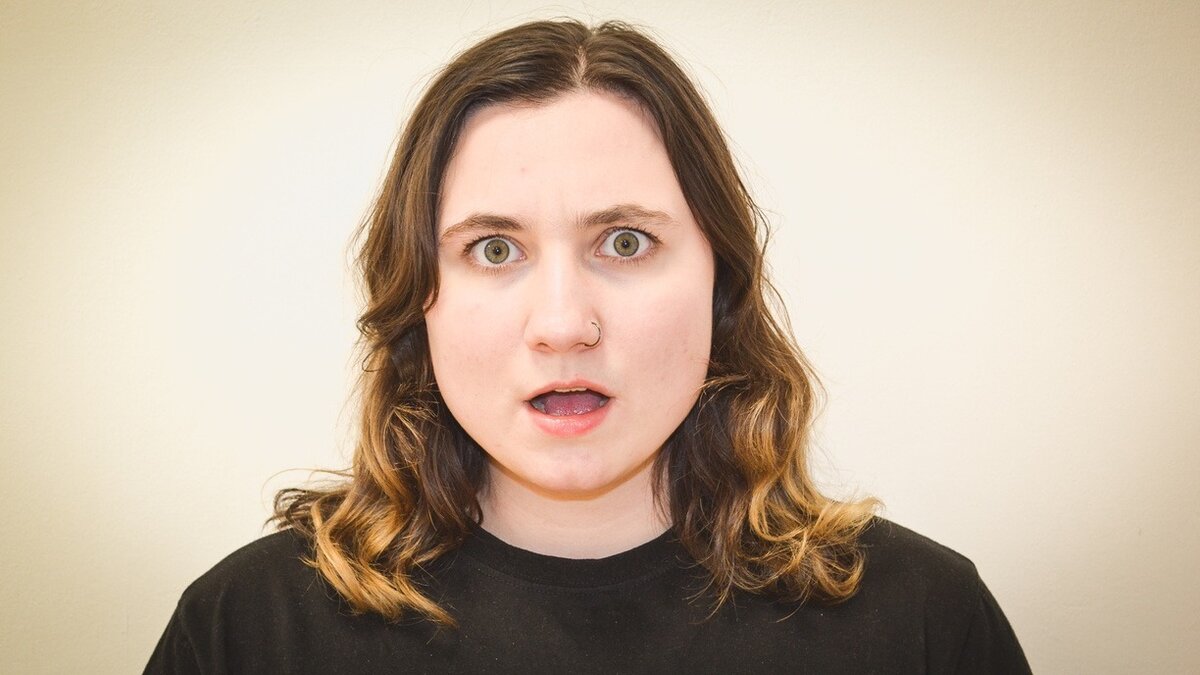     Фермер из Южной Кореи косил траву и обнаружил уникальный огромный гриб. Стоимость такого плода превышает три миллиона рублей.