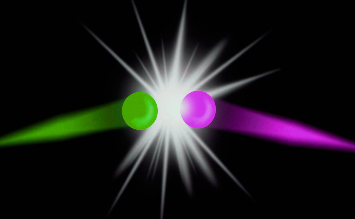 Антиматерия и обычное вещество - противоположны друг другу