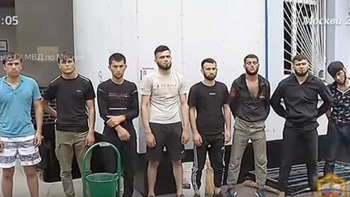  Подозреваемые в убийстве Сергея Чуева. Кадр из видео ГУ МВД по Москве