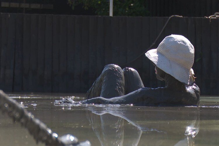 Грязевые ванны в Кринидес, Греция