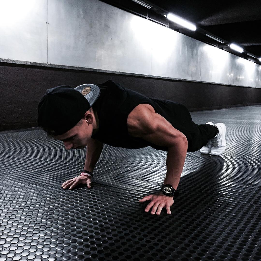 Фото из инстаграм аккаунта caliathletics_