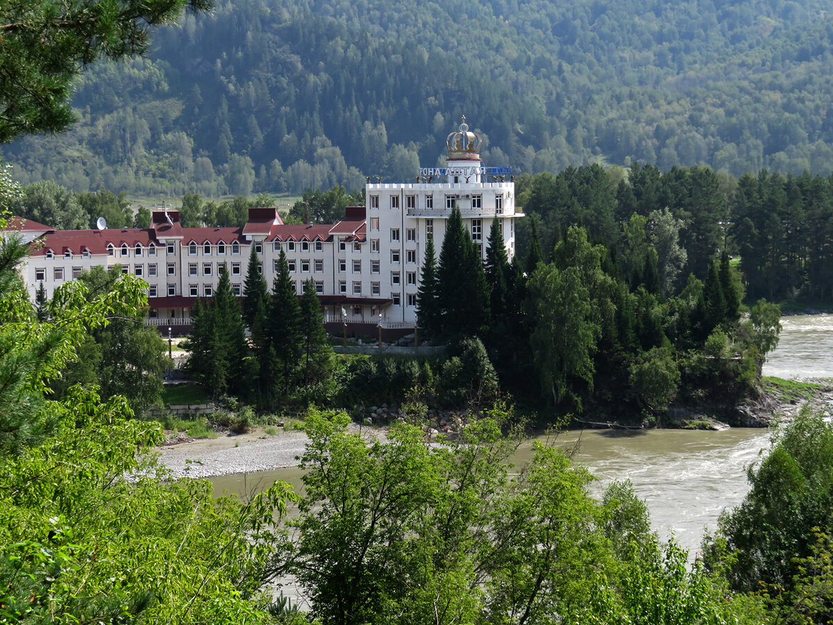 Санаторий "Корона Алтая". Фото автора.
