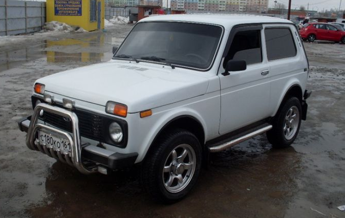 Авито белгород ваз нива. Нива 21214 2010. Нива 21214 белая. Нива 21214 цвет белая 202. ВАЗ 21214 Нива белые.