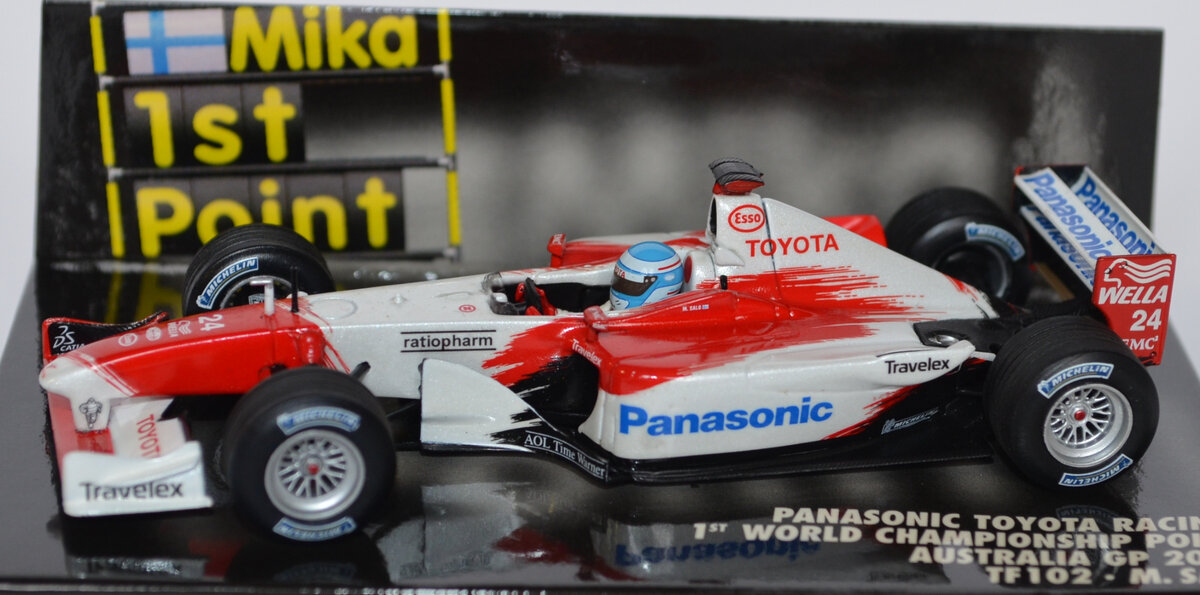 Общий вид модели болида Toyota TF102 