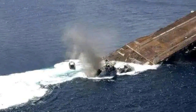 Авианосец затопленный в 2006 году у берегов Флориды.