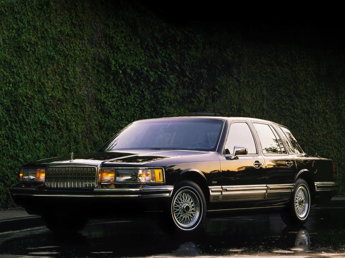 lincoln town car