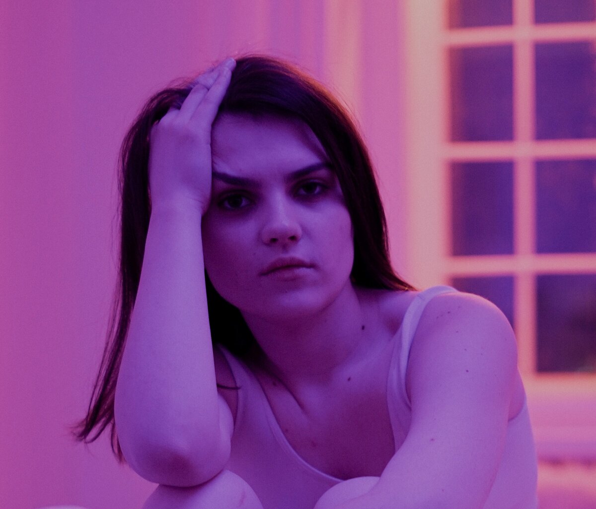 Есть люди, которые считают, что их мнение особо ценно и важно, даже если оно задевает другого. Фотограф: cottonbro on Canva