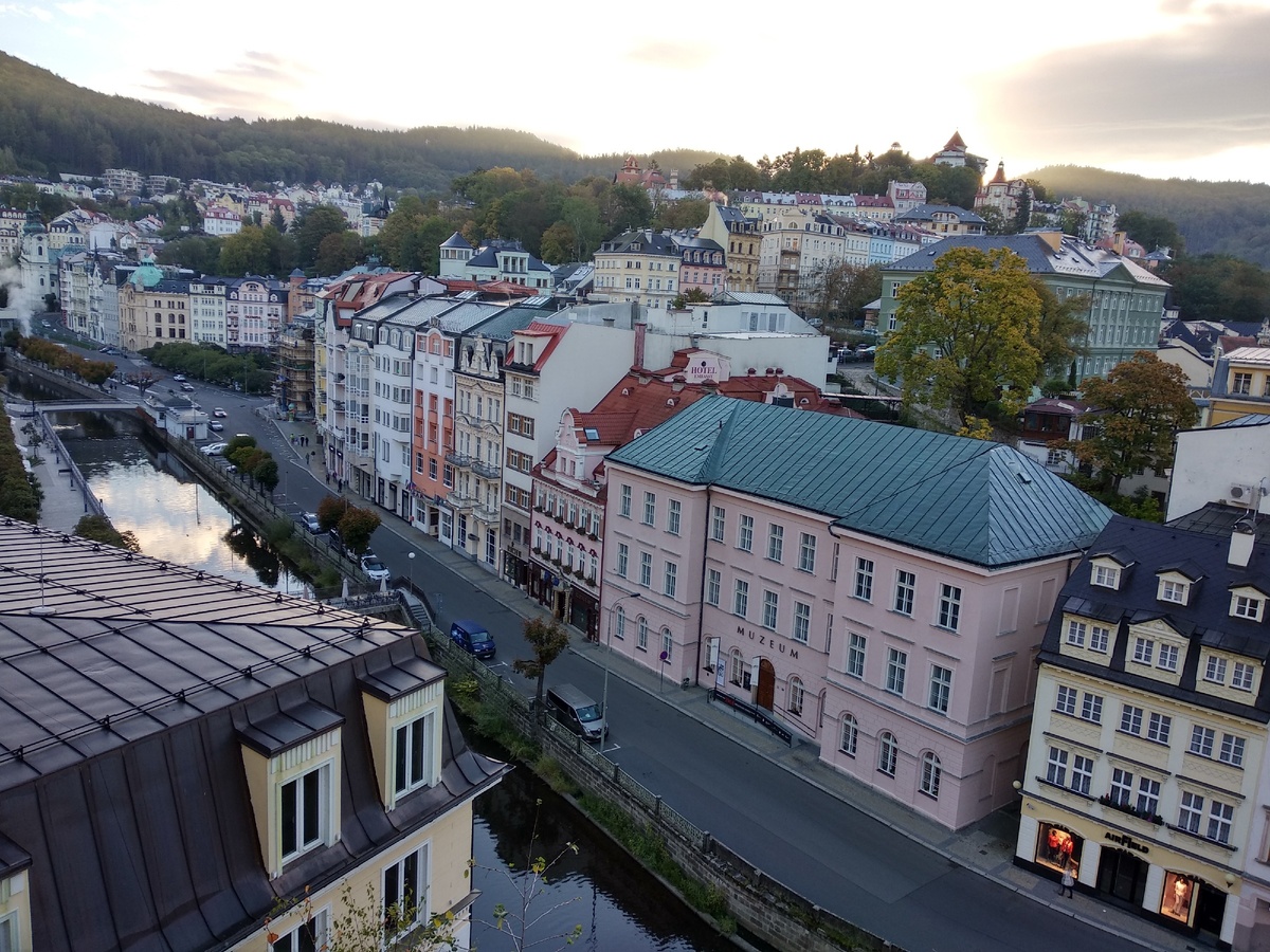 Карловы Вары: вид на город