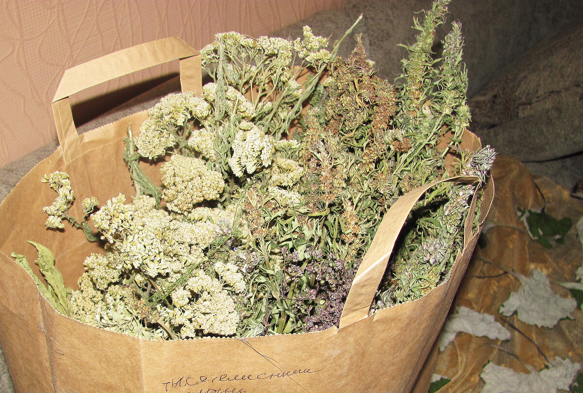 Тысячелистник, пустырник, душица...