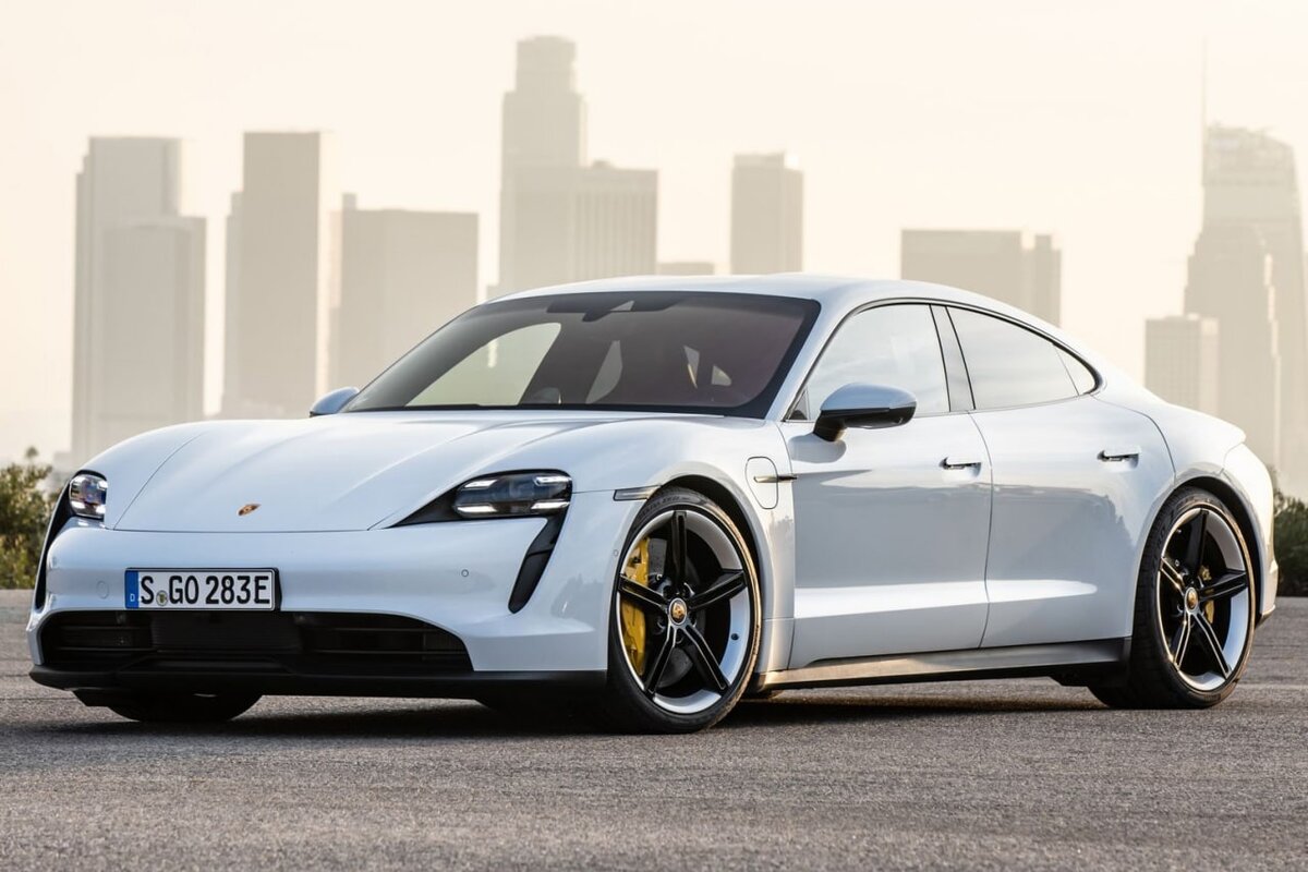 Porsche Taycan.

