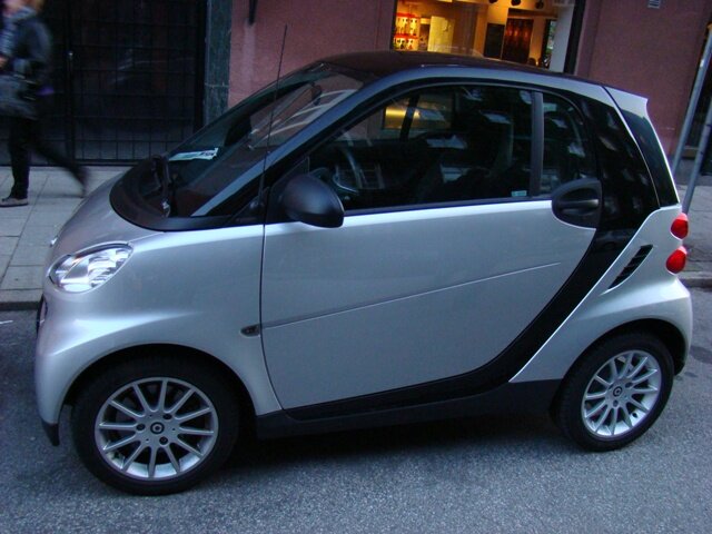Смарт - лучшая машина для города. Пробок не будет. 