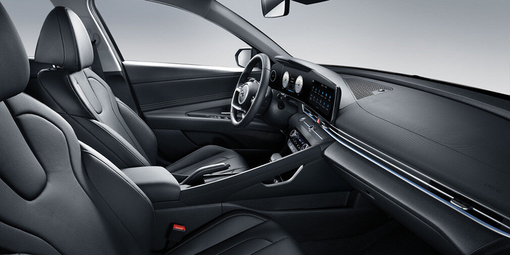 Салон Hyundai Elantra 7 поколения(фото из интернета)