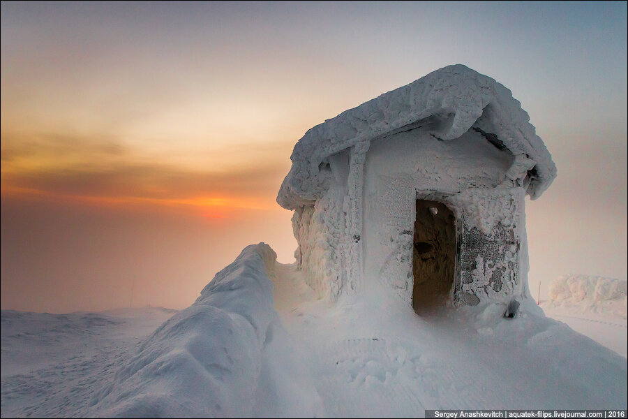 Как устроен туалет и душ у оленеводов в тундре | TravelManiac | Дзен
