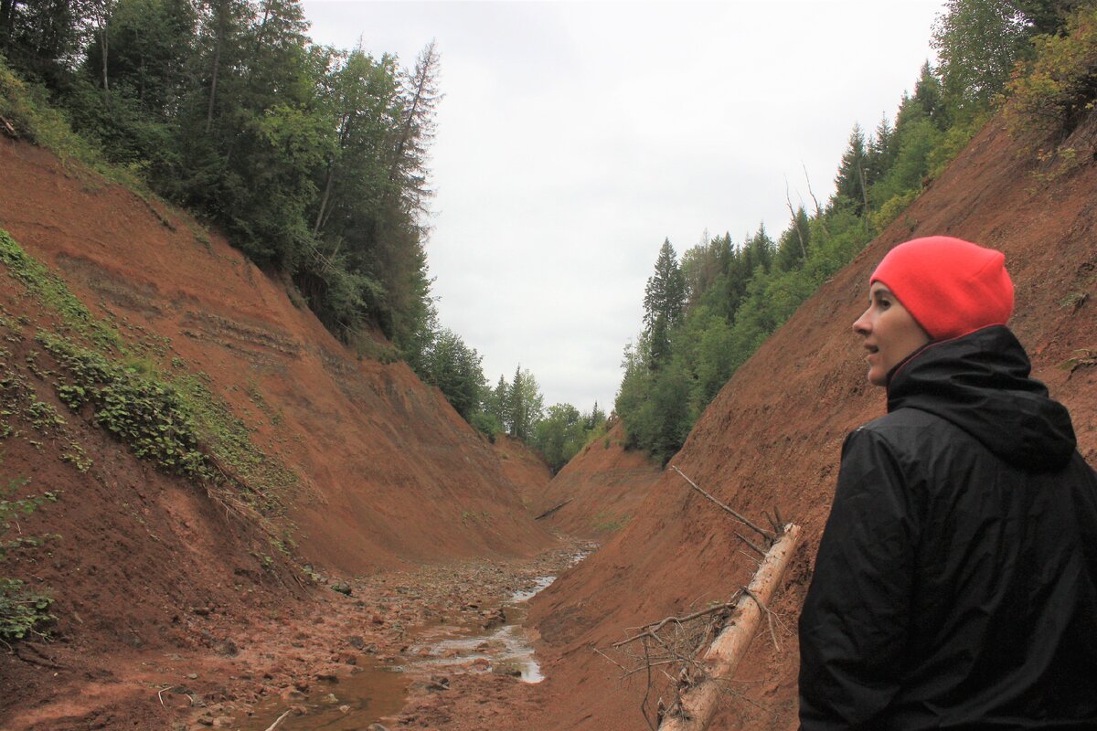 Фото не отражает глубину!