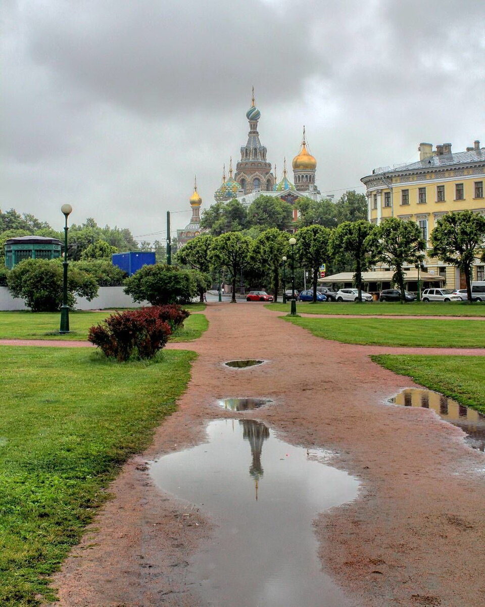 Поля в санкт петербурге. Марсово поле. Марсово поле СПБ. • Сквер на Марсовом поле (Санкт-Петербург). Марсово поле, Санкт-Петербург, Марсово поле.