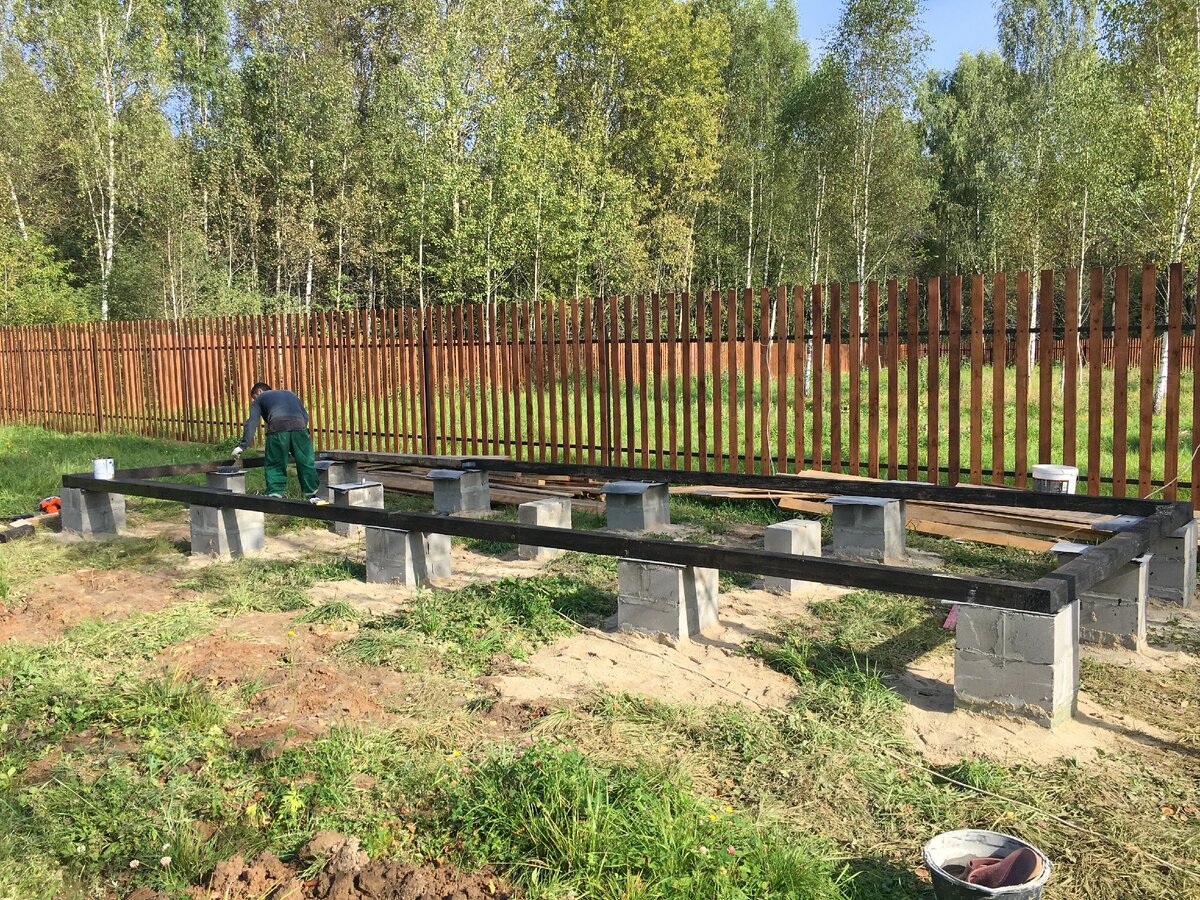 Фундамент для будущего строения. Фото автора статьи.