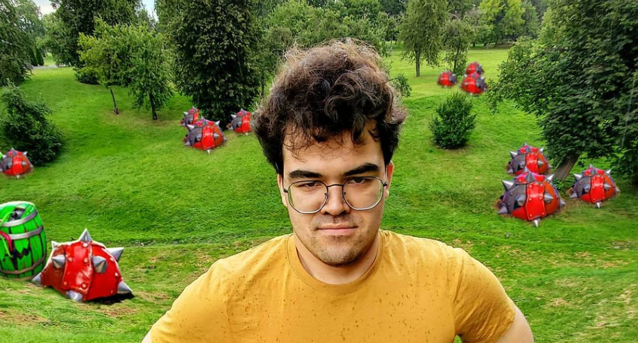 Тимур ТраВоМаН Хафизов. https://www.instagram.com/tpabomah_/