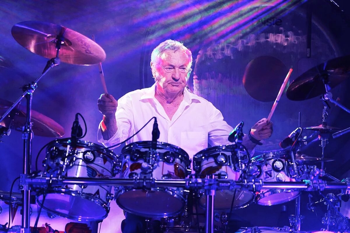 ... маэстро за работой