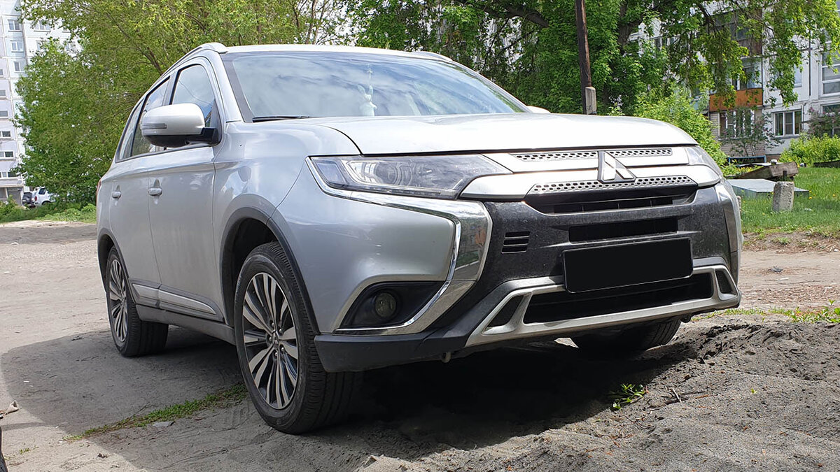 Купил новый Toyota RAV4 после Mitsubishi Outlander. Рассказываю, чем Тойота  оказалась лучше Мицубиси | НОВЫЕ АВТОМОБИЛИ | Дзен