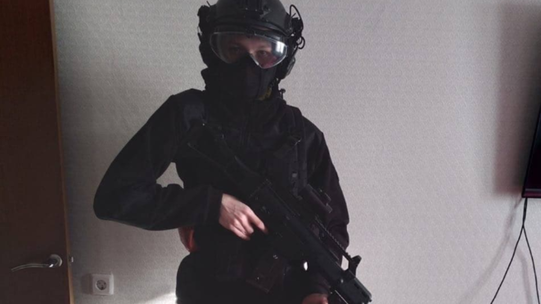  Ученика в экипировке не пустили — на входе задержала охрана.