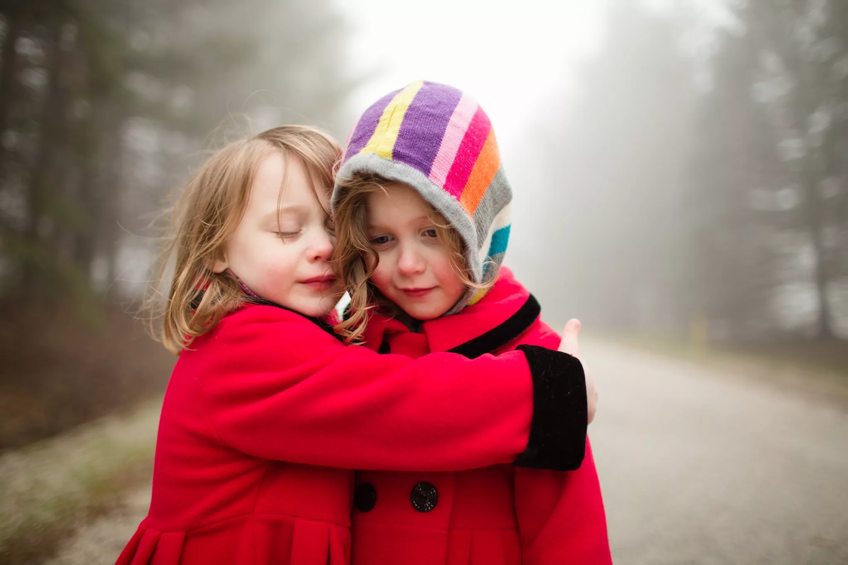 Подруга просит ребенка. Неполная семья. Мама против ребенка. Открытка примирения. Открытка помириться с мужем.