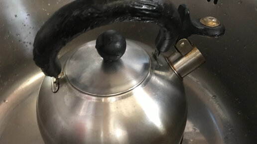 Как отмыть чайник от жира