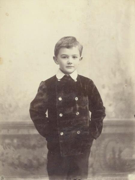 Портрет мальчика. Моисей Селиверстов. 1900-е, г. Воронеж, МАММ / МДФ.