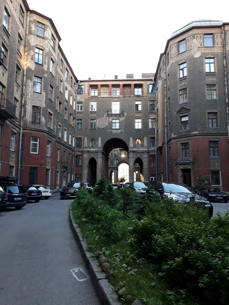 Толстовский дом. Фото: citywalls.ru, Lesia