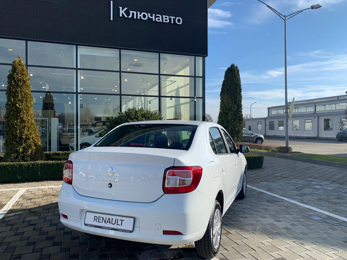 Renault Logan. Источник иллюстрации - auto.ru