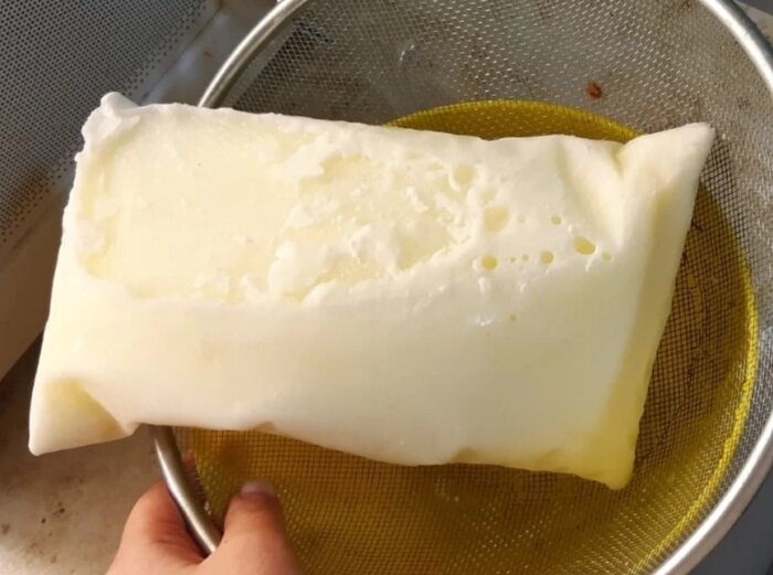 Домашний сыр из кефира за ночь