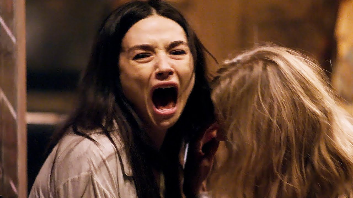 Младшая сестра / little sister (зэк кларк, 2016). Безумная сестра. Прерванная жизнь джоли. Madhouse 1990. Безумная сестра.