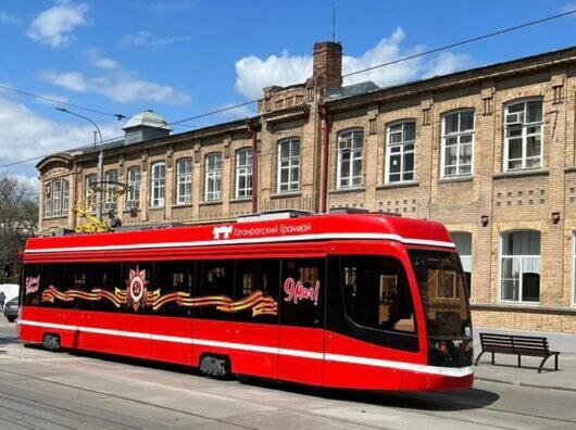    трамвай №2 в Таганроге // фото: пресс-служба "Синара - ГТР Таганрог"