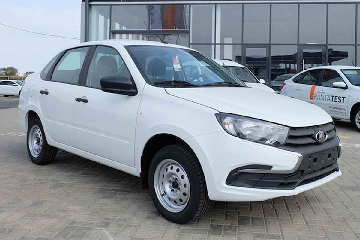 Лада Гранта📷 стоимость- 800 тысяч рублей🤷🏻‍♂️