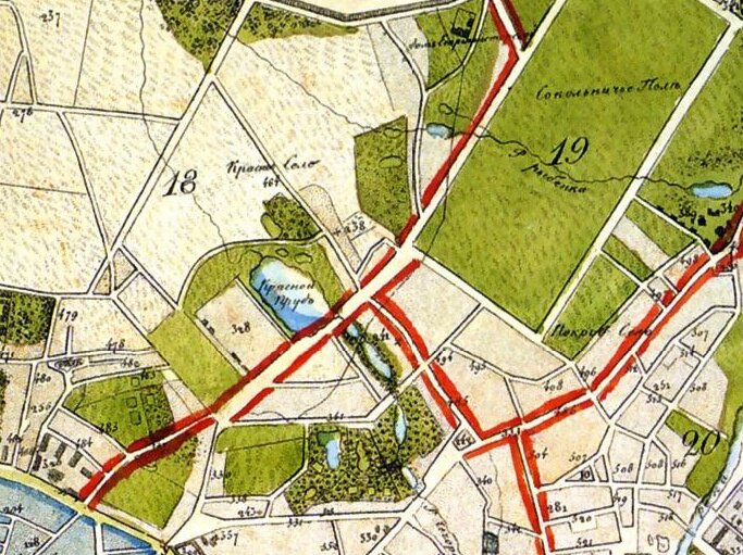 © public domain (Красное Село и пруд на карте 1825 г. Красным (от слова «красивый») село назвали, благодаря живописной местности и чистому воздуху. Сегодня здесь — Комсомольская площадь)