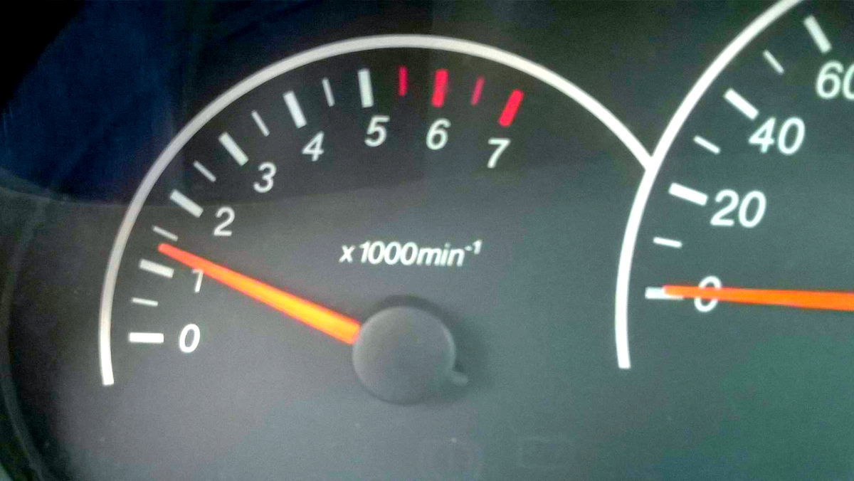 Сколько оборотов на тахометре должно быть. Сколько оборотов на тахометре должно быть. Jeep patriot расход газа. 0 обороты двс на 100 км/ч. Сколько оборотов на тахометре должно быть.