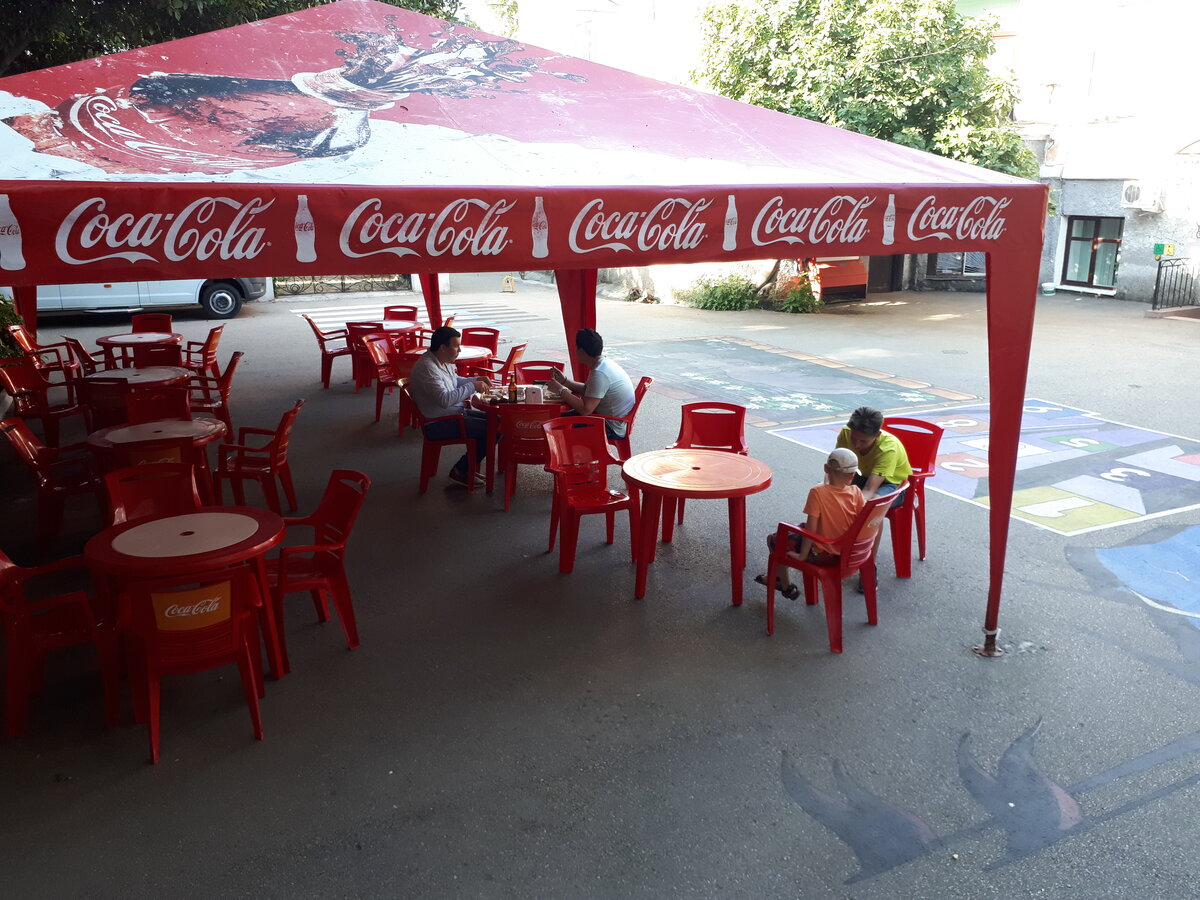 Ялта. Столовая "вкусно-ешь-ка"