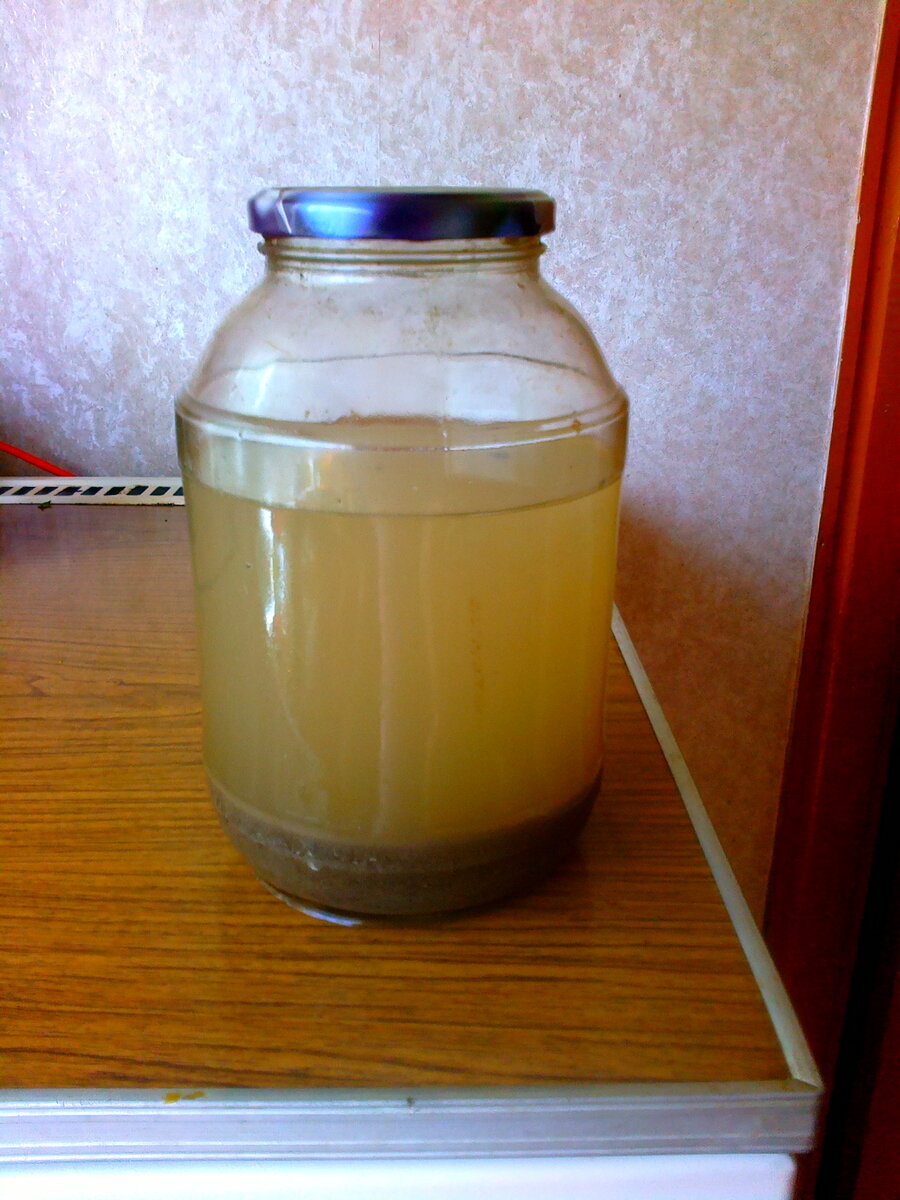 Всё что всплывёт на поверхность воды нужно удалить 