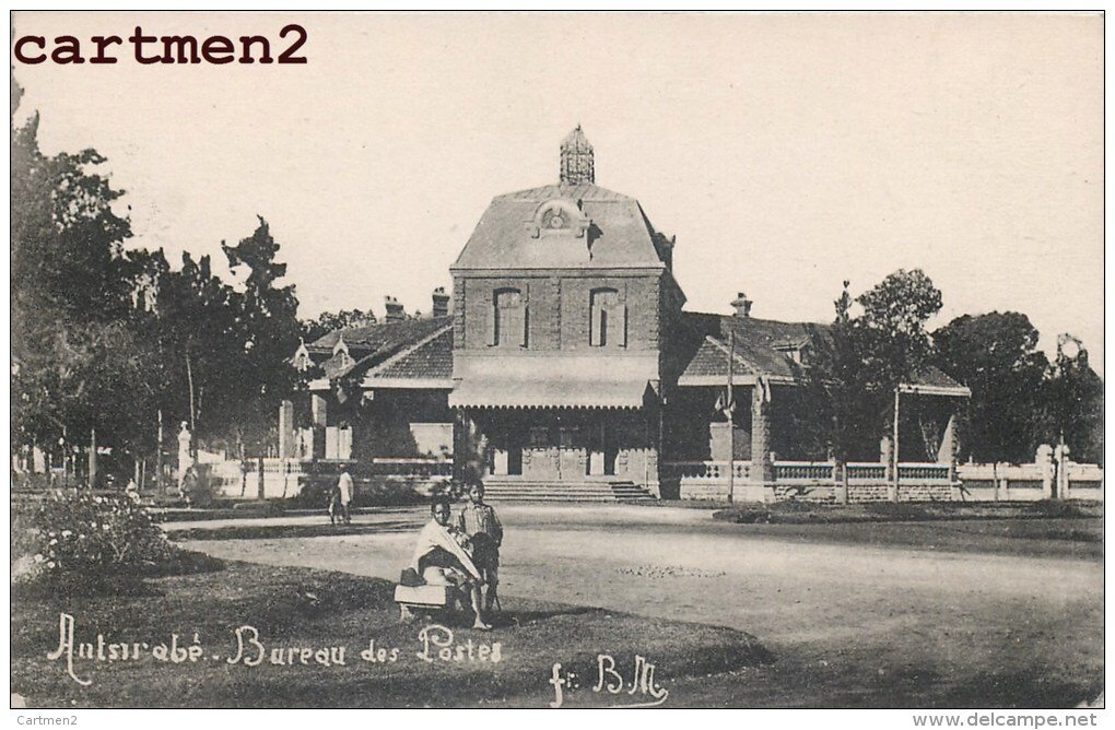 Antsirabe. Bureau des Postes. 
