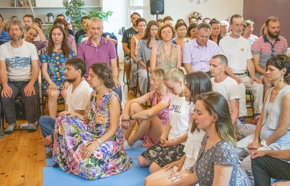 Сатсанг в Школе Гивина