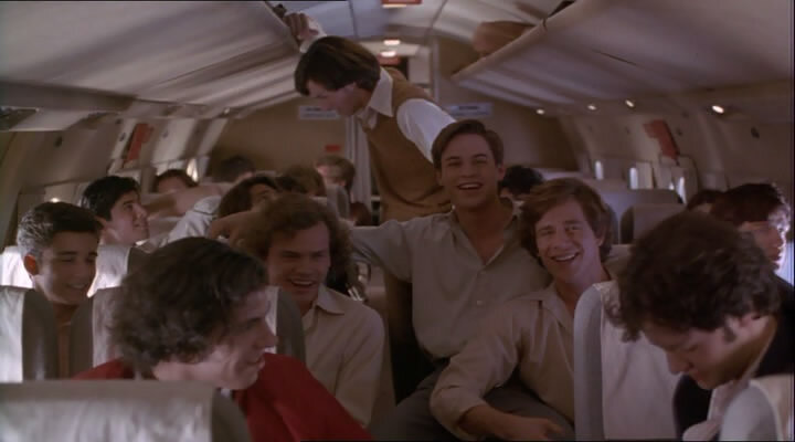 Кадр из фильма "Выжить" 1992 г. 