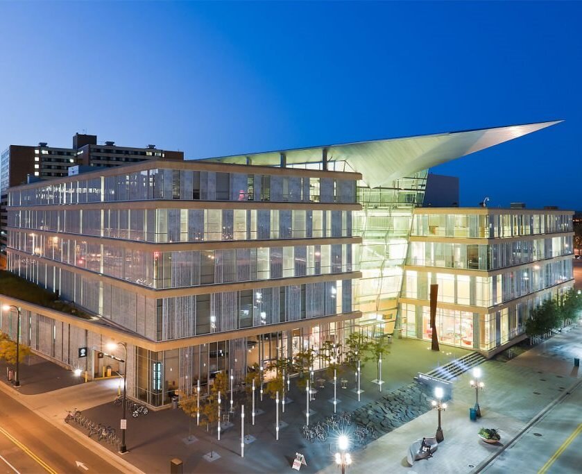 https://www.aboutgreatbooks.com/wp-content/uploads/2015/08/minneapolis-central-library-beautiful-public-library-1024x683.jpg