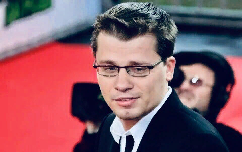 Гарик бульдог харламов. Харламов самые умные. Гарик харламов. Харламов своя игра. Гарик бульдог харламов квн.