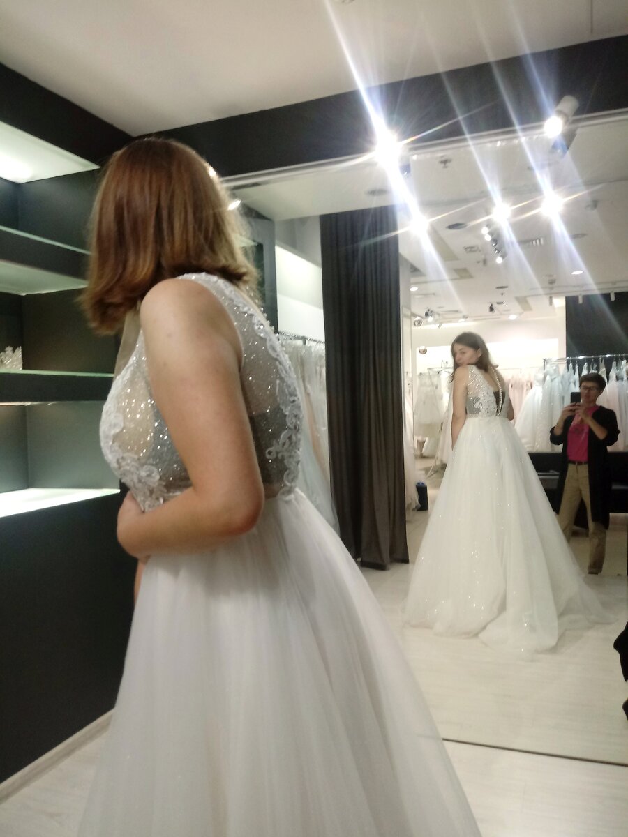 Из серии «Интервенция ложных невест» © Анастасия Макаренко Анна Терешкина (Коммунальная галерея «Егорка»)