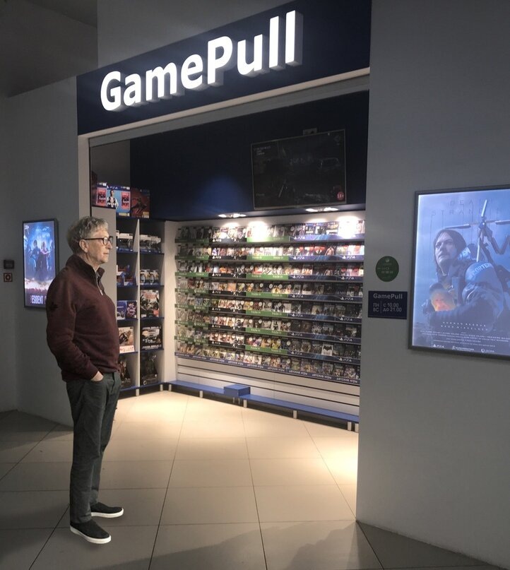 Старина Билл на входе в GamePull.ru