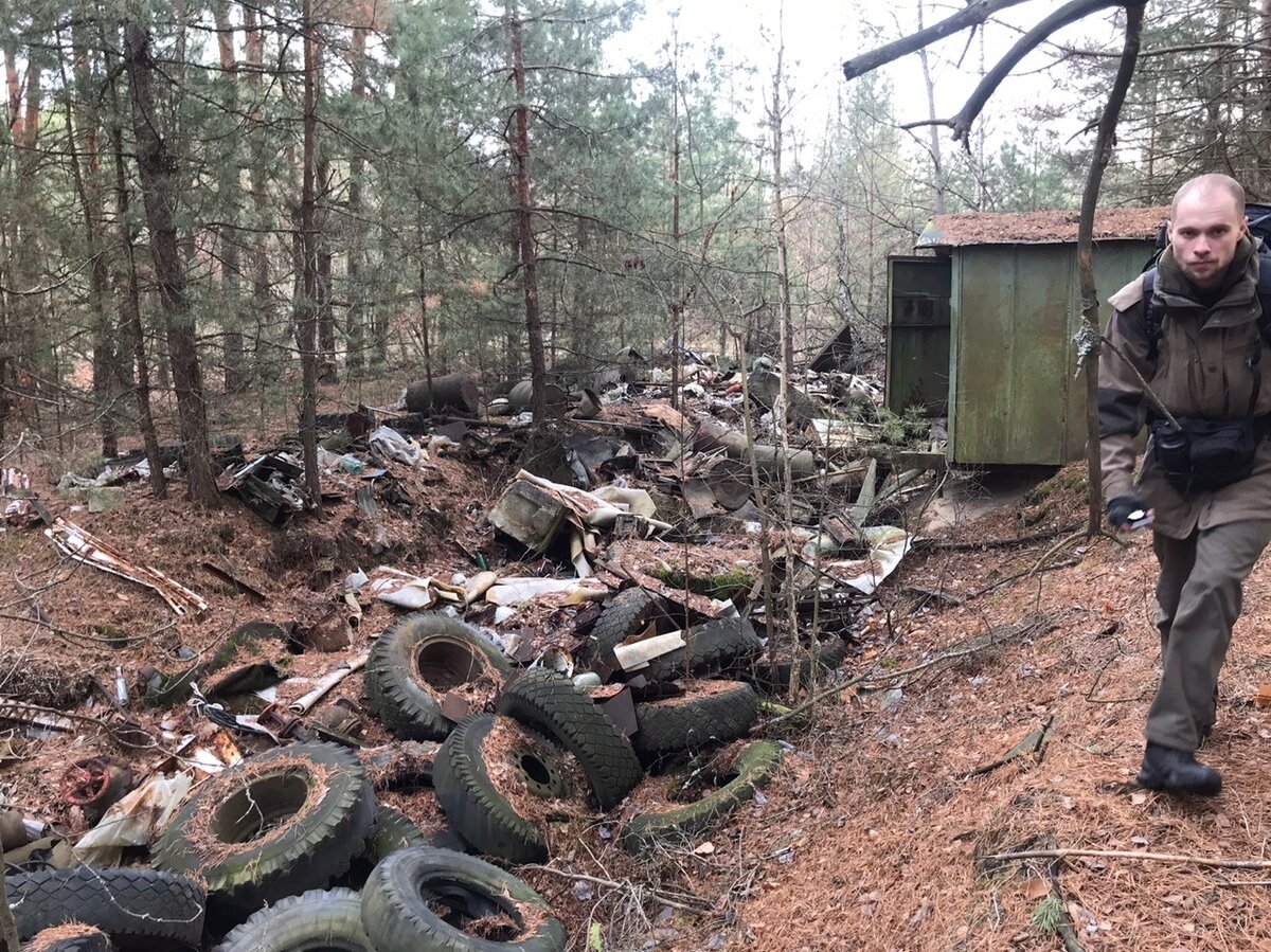 Нашел могильник для металла в Припяти. Как много в городе еще спрятано от глаз? Ранее здесь не бывал