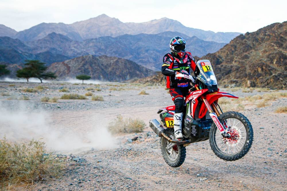 Racer Dakar байкер