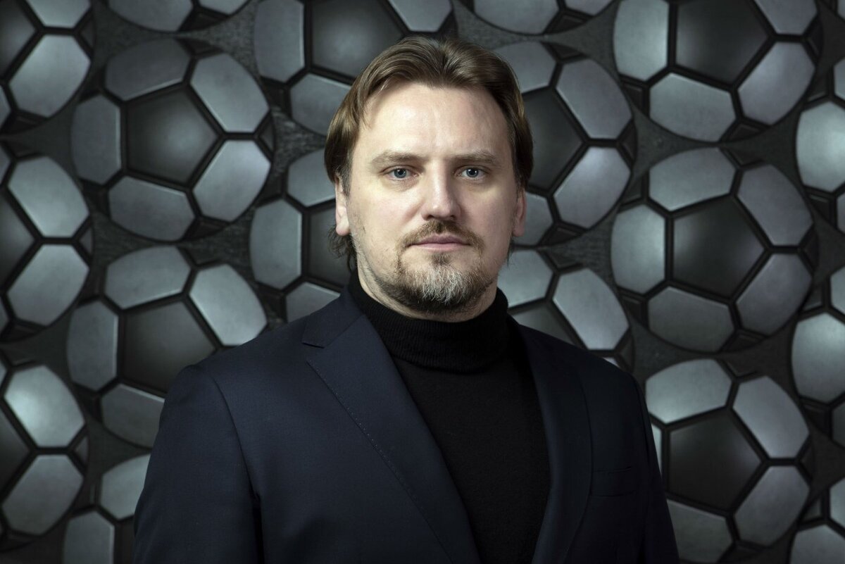 Из игрока в функционеры за 3 года, круто!