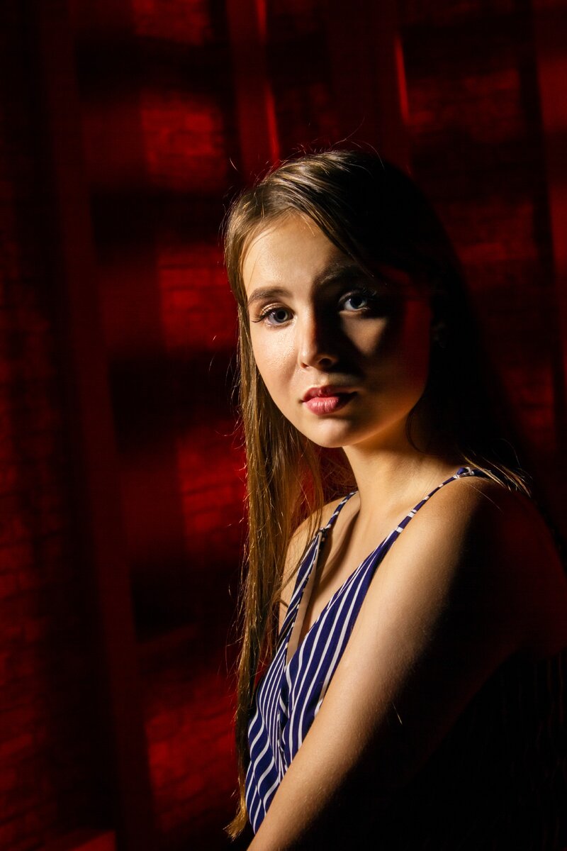 Фото автора. Моя первая студийная съёмка.Листайте галерею