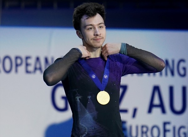 Дмитрий Алиев